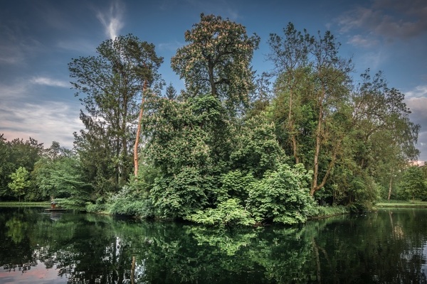 Der malerische Schlosspark von Donaueschingen  Heinz Bunse